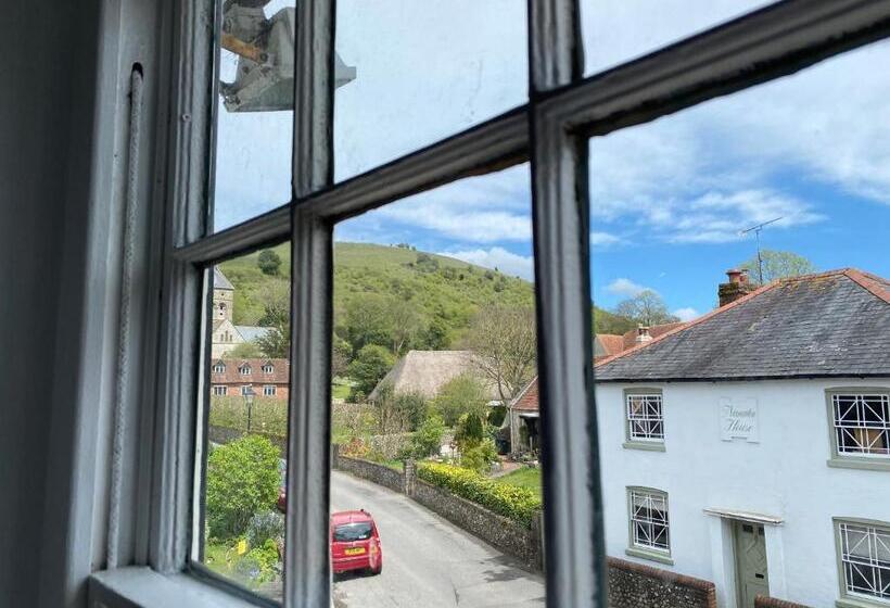 スタンダードルーム, Ye Olde George Inn  Badger Pubs