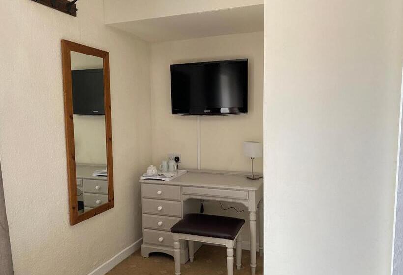 スタンダードルーム, Ye Olde George Inn  Badger Pubs