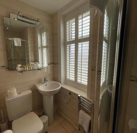 غرفة قياسية ثلاثية, Grosvenor Lodge Guest House