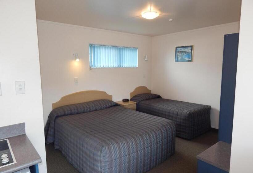 Студия Стандарт, Avenue Heights Motel