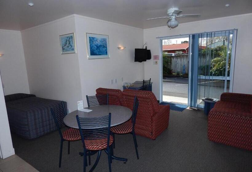 Апартаменты 2 Спальни, Avenue Heights Motel
