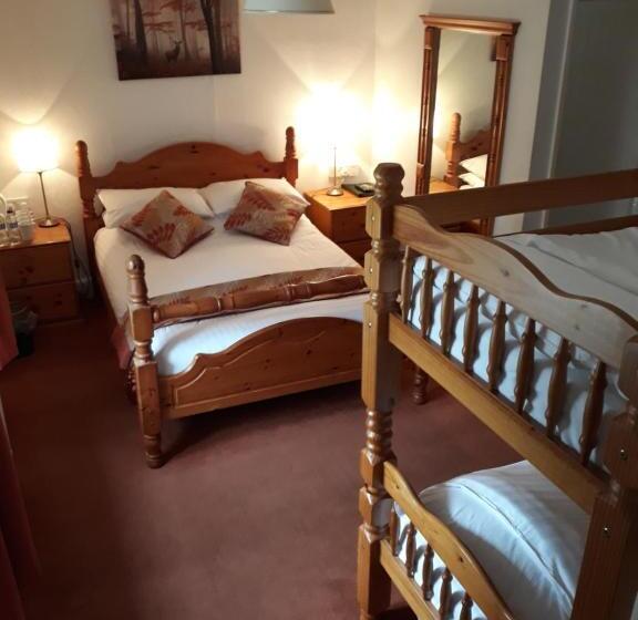 غرفة عائلية, Beechwood B&b