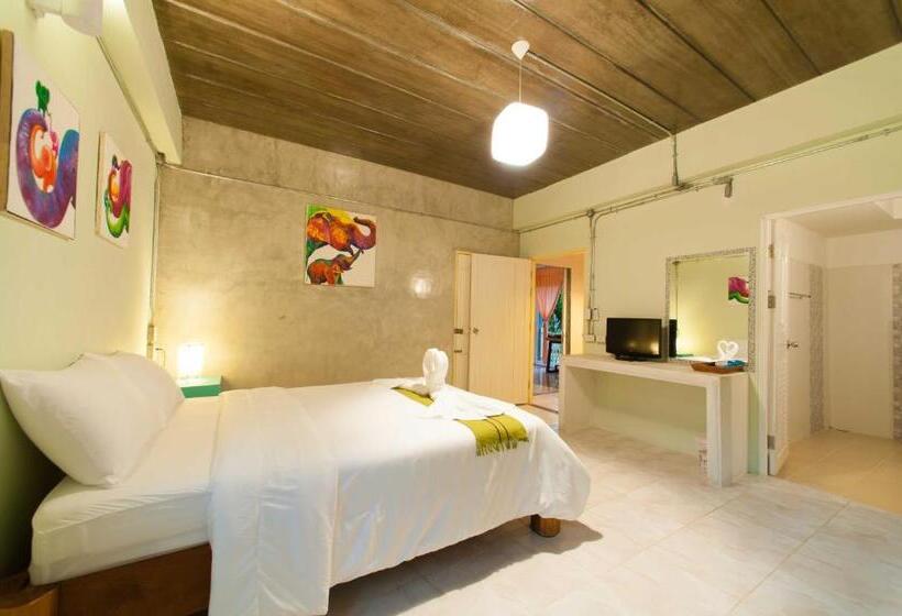 Семейный Номер, Baan Chokdee Pai Resort