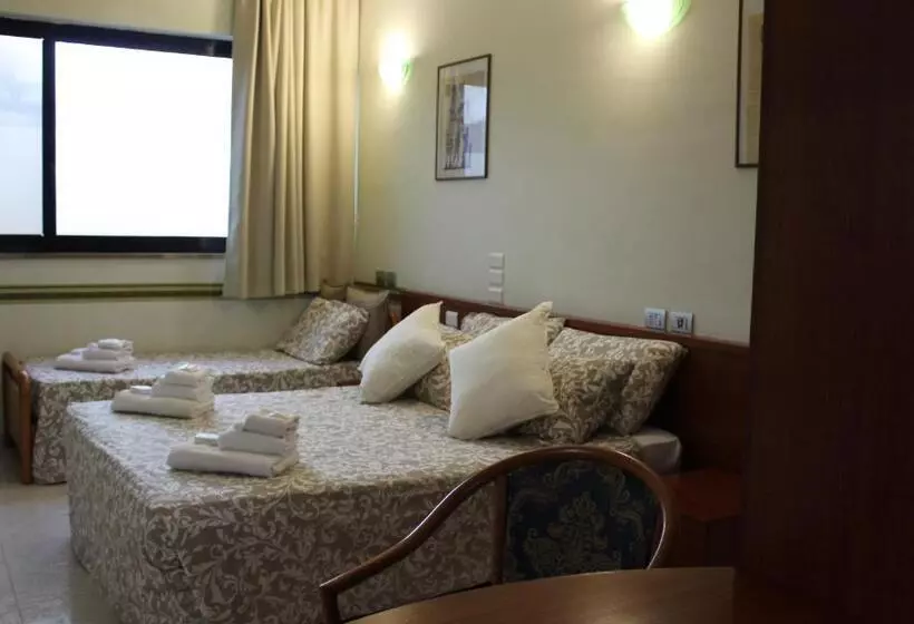 اتاق استاندارد سه نفره, Cristallo Relais, Sure Hotel Collection By Best Western