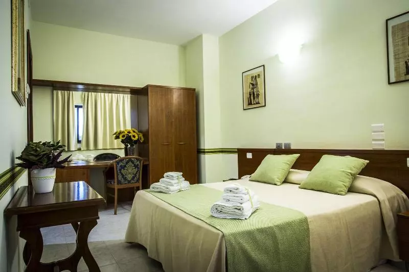 اتاق استاندارد سه نفره, Cristallo Relais, Sure Hotel Collection By Best Western