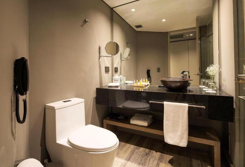 Номер Economy, Movich Buro 51