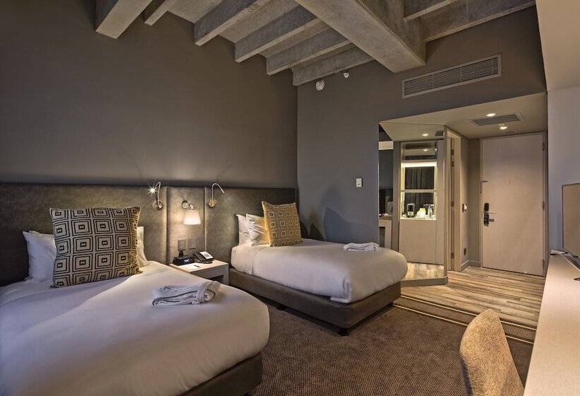 Номер Стандарт, Movich Buro 51