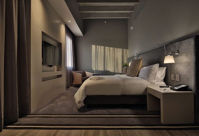 Номер Стандарт, Movich Buro 51