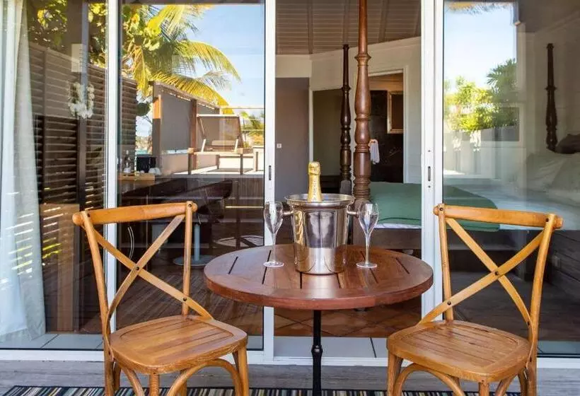 اتاق لوکس با چشمانداز دریا, Pearl Beach