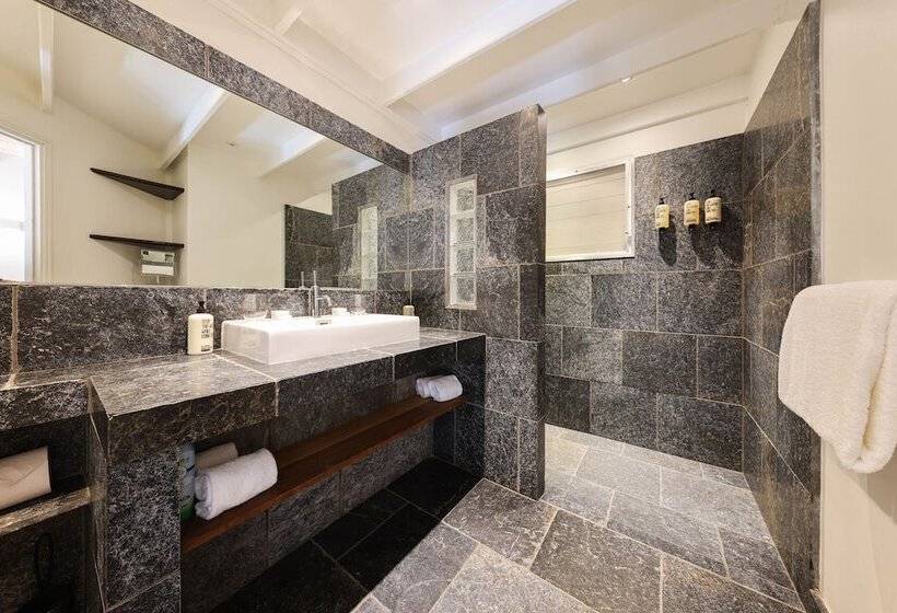 اتاق سوپریور با چشمانداز باغ, Pearl Beach