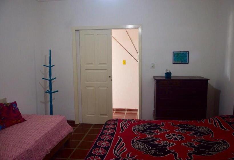 اتاق استاندارد سه نفره, Casa Dos Arcos Bed And Breakfast