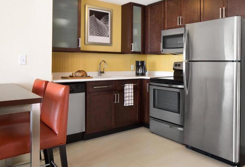 带大床的标准工作室, Residence Inn By Marriott Miami Airport West/doral