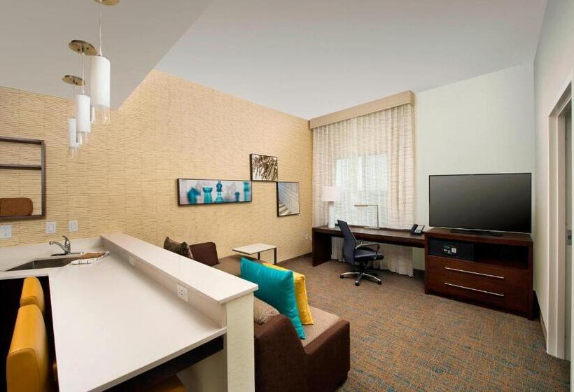 מיטת קינג בסוויטה, Residence Inn By Marriott Miami Airport West/doral