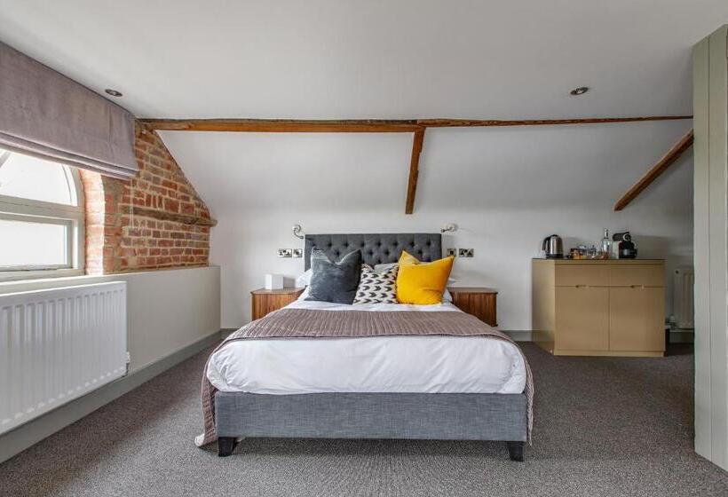 חדר דלוקס, The Ingham Swan