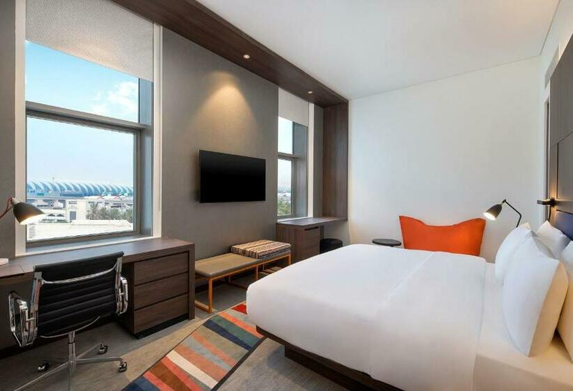 سوئیت با تخت بزرگ, Aloft Dubai Airport
