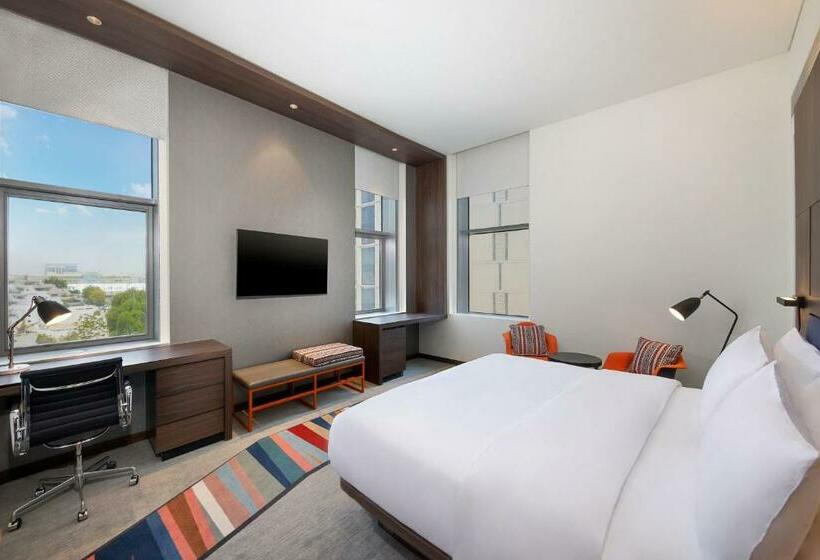 Club Room King Bed, Aloft Dubai Airport