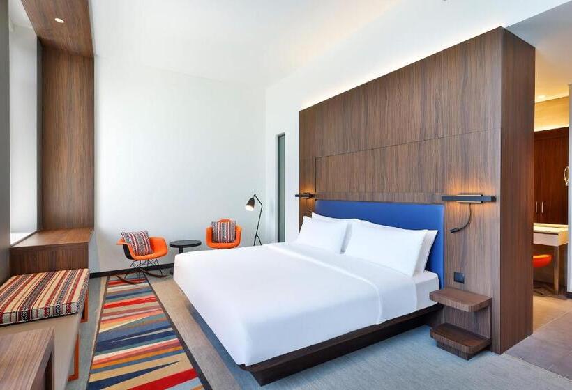 اتاق استاندارد با تخت بزرگ, Aloft Dubai Airport