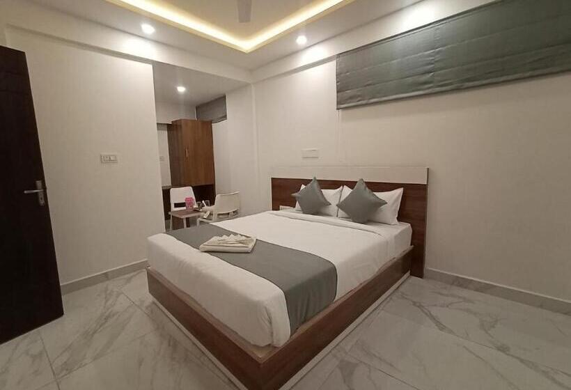 豪华房间, Royal N Deluxe