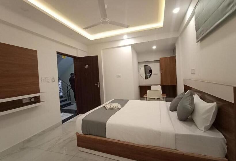 豪华房间, Royal N Deluxe