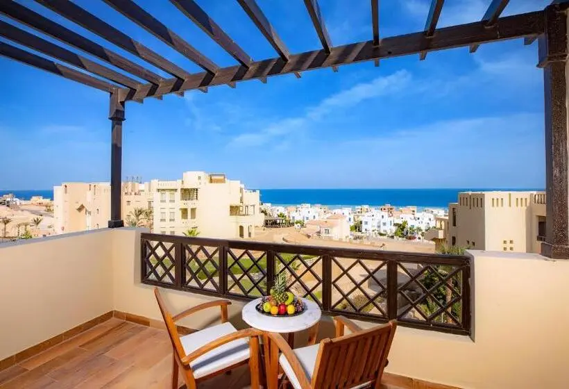 سوییت جونیور, AJIRA Resort Sahl Hasheesh
