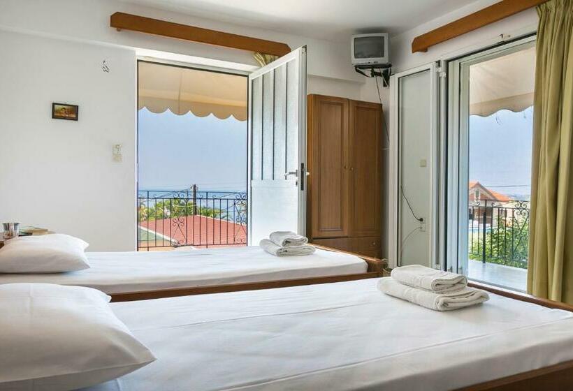 스탠다드 스튜디오, Saulas Studios