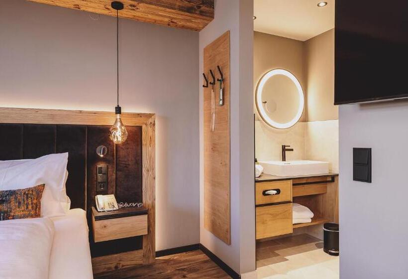 Номер Deluxe с Балконом, Post Post Hotel Alpine Boutique Hotel & Spa