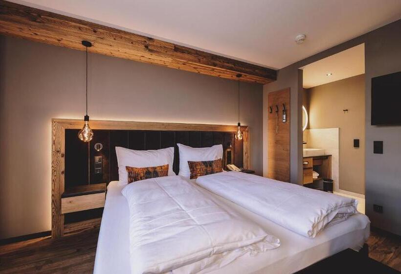 Номер Deluxe с Балконом, Post Post Hotel Alpine Boutique Hotel & Spa