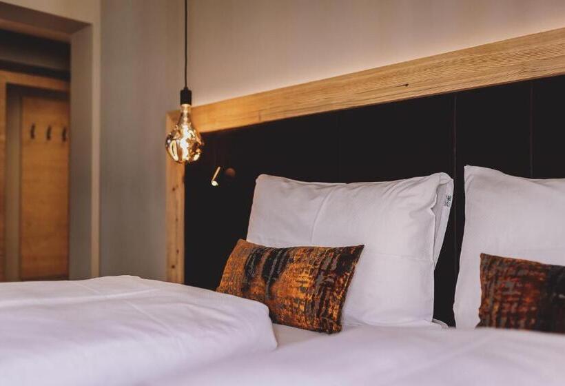 Люкс Повышенной Комфортности, Post Post Hotel Alpine Boutique Hotel & Spa