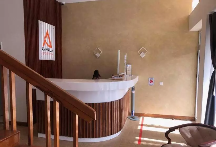 سوییت با چشم‌انداز دریا, Apart Hotel Avenida