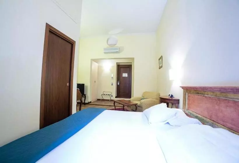 اتاق کلاسیک سه تخته, B&b Galileo 2000