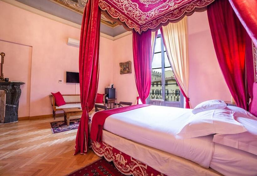 سوییت جونیور با چشم‌انداز شهر, B&b Galileo 2000