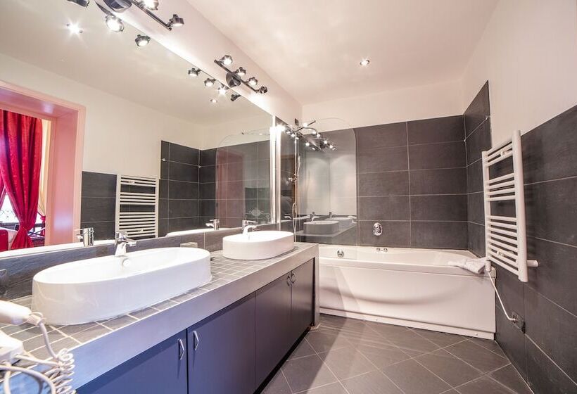 سوییت جونیور با چشم‌انداز شهر, B&b Galileo 2000