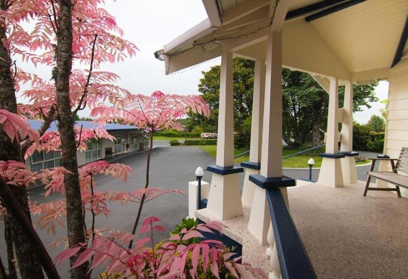 스탠다드 스튜디오, Broadway Lodge Motel