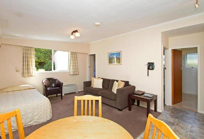 침실 2개 아파트, Broadway Lodge Motel