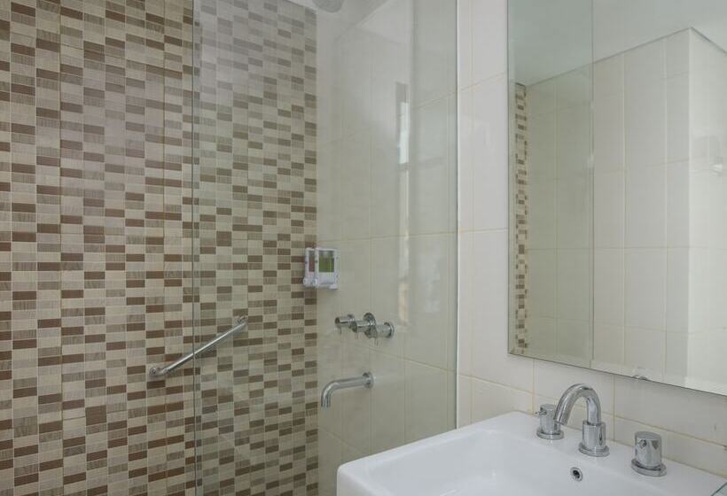 חדר סטנדרט, Amaris Hotel Madiun