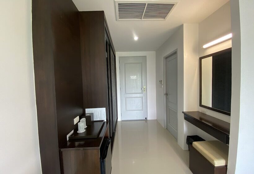 غرفة سوبيريور, Chawlada