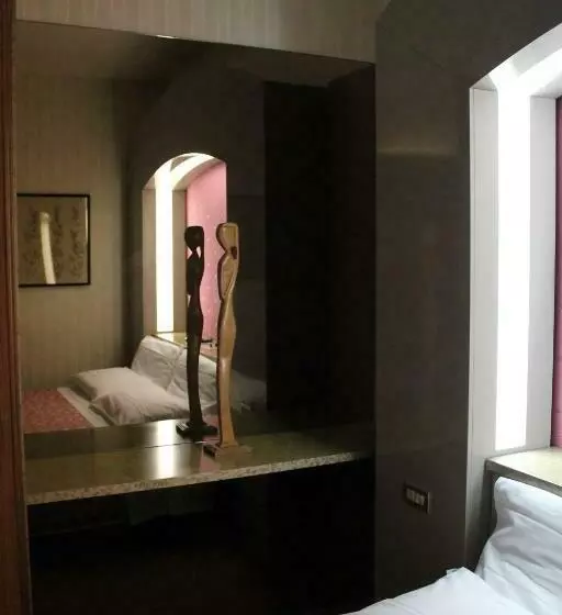 اتاق استاندارد, Costellazioni