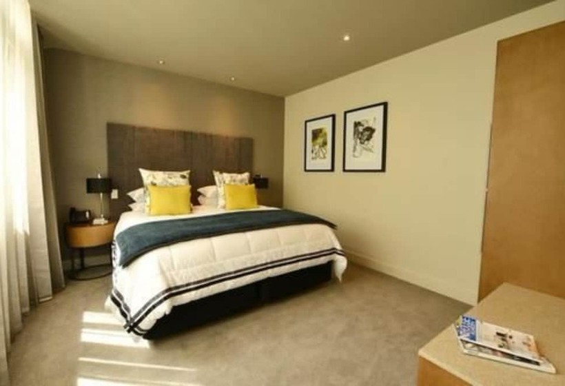 スイート, Distinction Dunedin