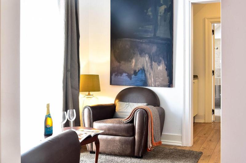 エクゼクティブワンルーム, Distinction Dunedin