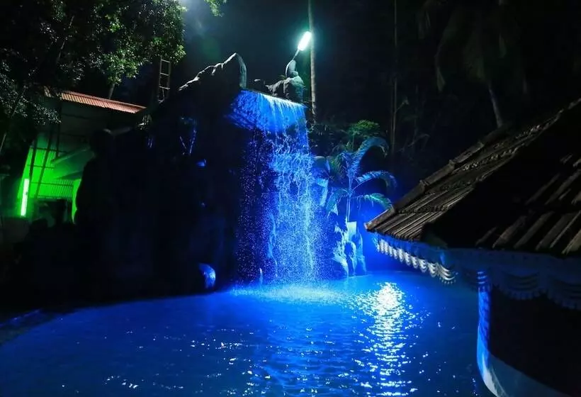 デラックスルーム, Emarald Resort