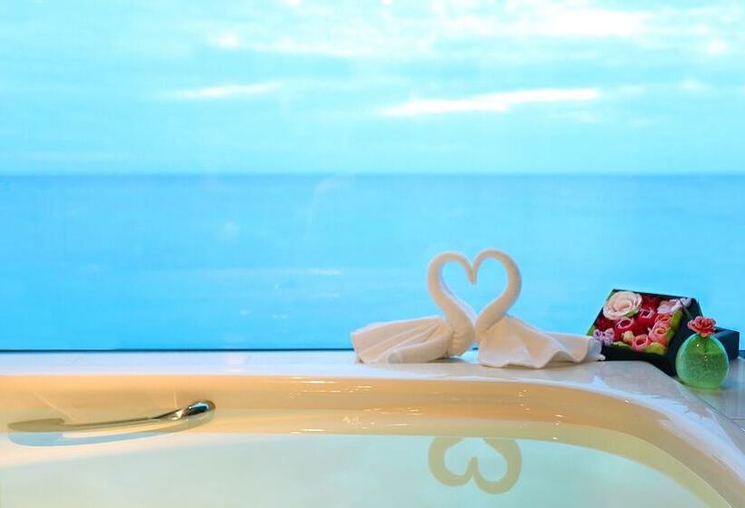 סוויטת אקזקיוטיב נוף לים, Hyakunagaran