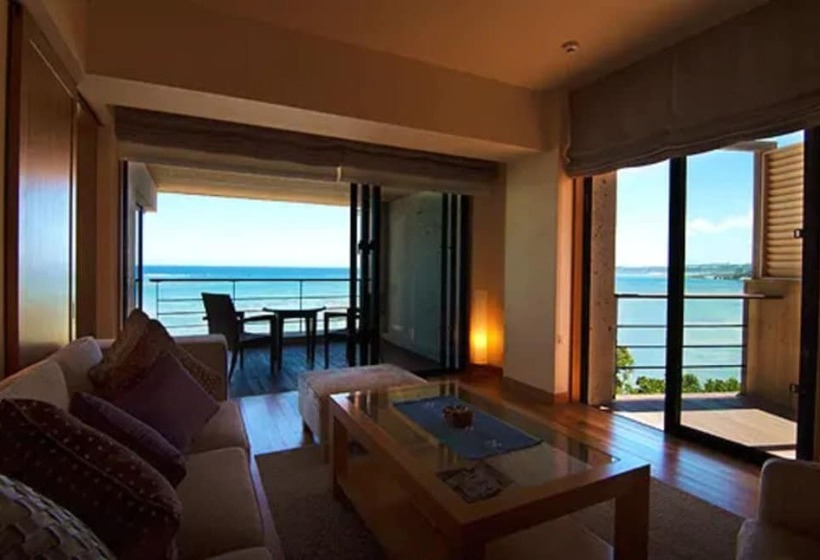 סוויטת אקזקיוטיב נוף לים, Hyakunagaran