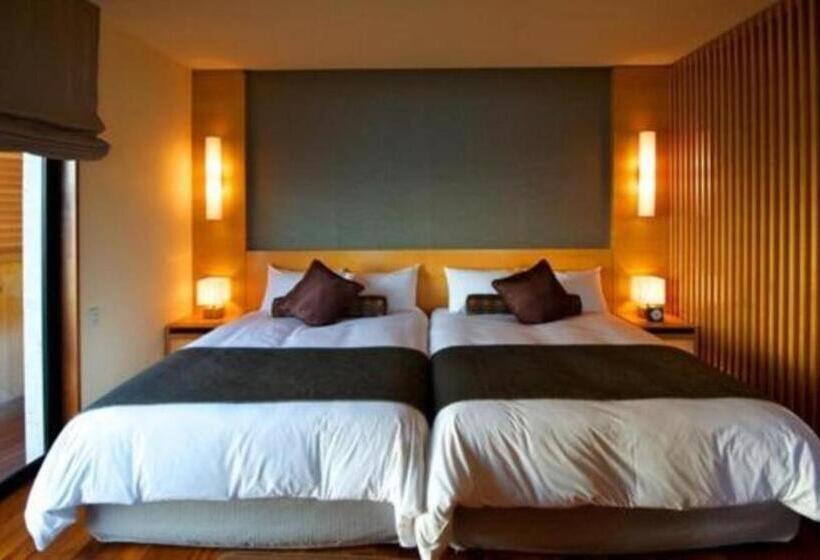 סוויטת אקזקיוטיב נוף לים, Hyakunagaran