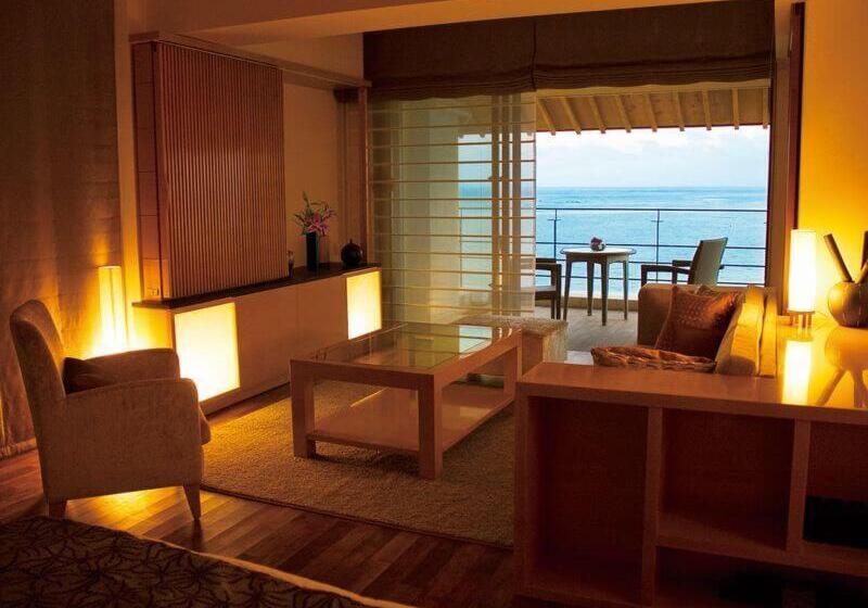 סוויטת אקזקיוטיב נוף לים, Hyakunagaran