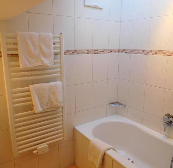 스탠다드 룸, Kirchenwirt