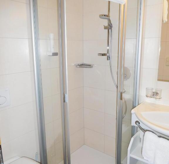 스탠다드 룸, Kirchenwirt