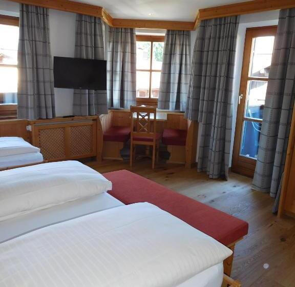 컴포트 룸, Kirchenwirt