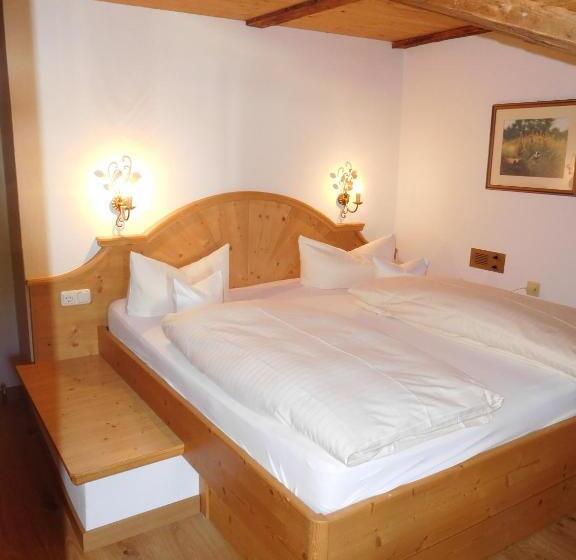 컴포트 룸, Kirchenwirt