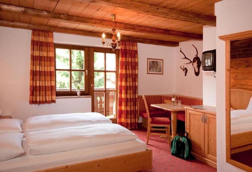 컴포트 룸, Kirchenwirt