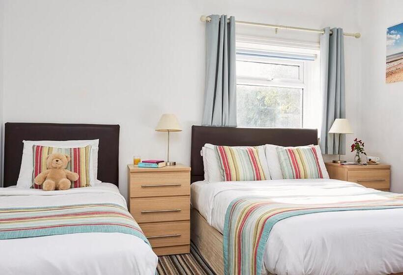 스탠다드 트리플 룸, Luccombe Manor Country House